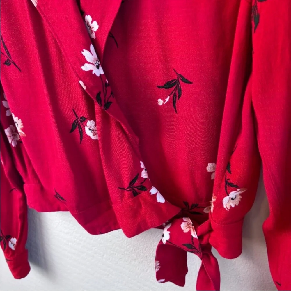 Abercrombie & Fitch Red Floral Blouse - Picture 3 of 5
